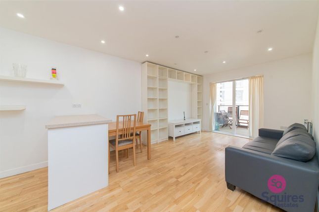 Flat 12, Goshawk Court, London photo 2