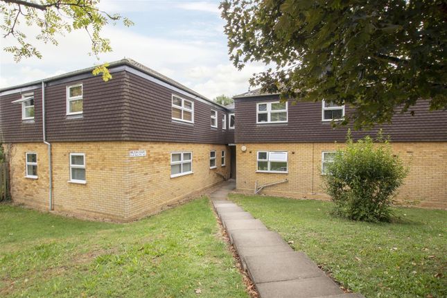 Thumbnail Flat to rent in Smarts Green, Cheshunt, Waltham Cross