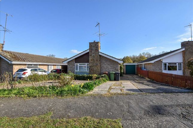 Thumbnail Bungalow to rent in Fallowfield, Redhill Grange, Wellingborough