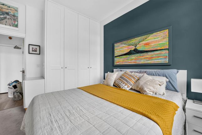 Flat 7, Trebovir Road, London photo 4