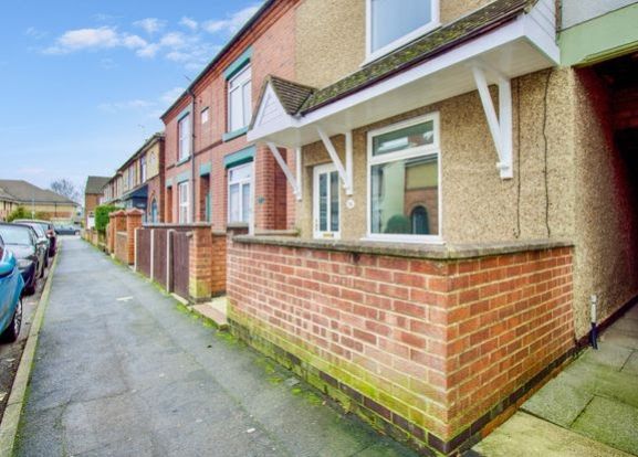 Terraced house to rent in Park Road, Coalville, Leicestershire