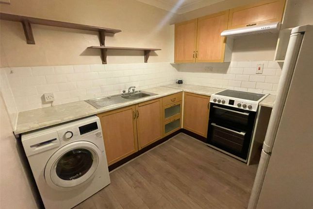 76, Charwood Road, Berkshire photo 2