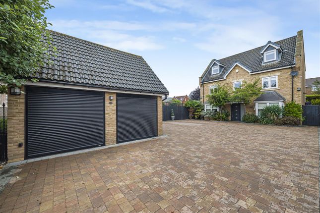 5-bed house on 42, Pinewood Place, Bexley Park, £900,000