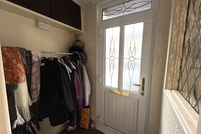 56 Parry Street, Ton Pentre photo 5