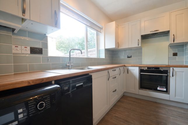96, Alexandra Road, Ashford photo 2