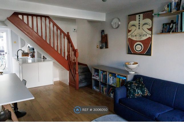 Manor Road, London photo 4