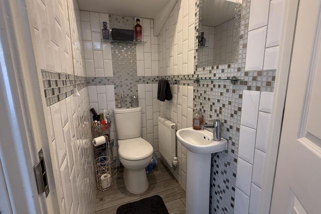 30, Dairy Crest Drive, Newport photo 4