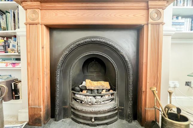 Spring Bank, Firgrove Road, Heathfield photo 4