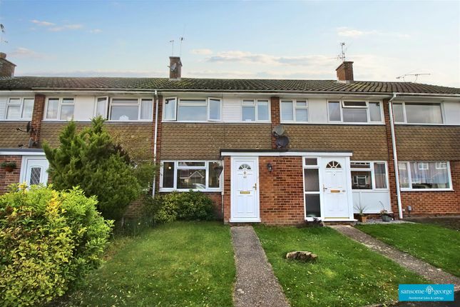 Thumbnail Terraced house for sale in Barton Road, Tilehurst, Reading