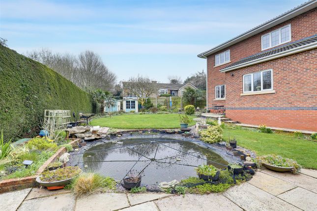 Detached house for sale in Field Close, Gedling, Nottinghamshire