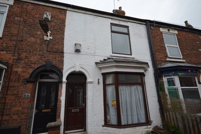 Terraced house to rent in Albert Avenue, Hull