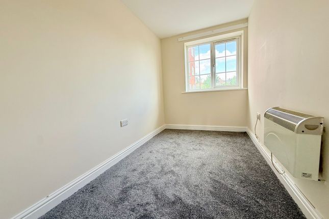 56, Cottage Lane, Burntwood photo 4