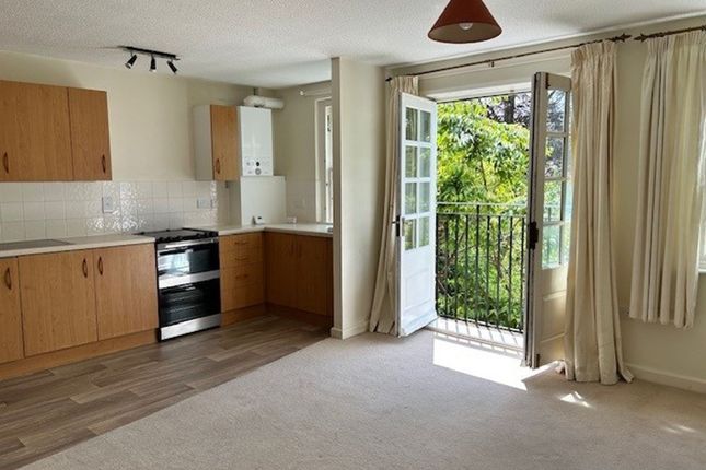 2 Harley Court London Road, Marlborough photo 2