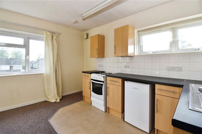 Flat for sale in Sutherland Close, Romsey, Hampshire