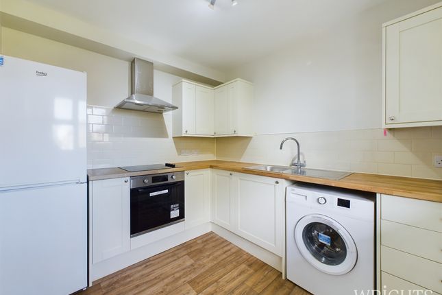 Flat to rent in Springfields, Welwyn Garden City