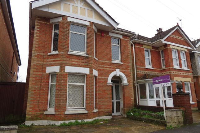 Thumbnail Property to rent in Markham Road, Winton, Bournemouth