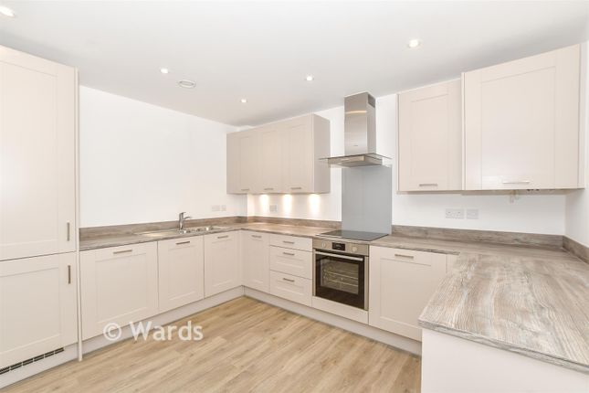 2-bed flat on Oak House, Three Fields Road, Tenterden, £375,000