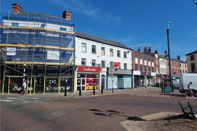 Thumbnail Leisure/hospitality to let in 31 Market Place, Retford, Nottinghamshire