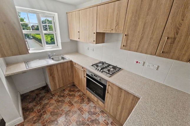 5 Fernbeck Close, Bolton photo 4