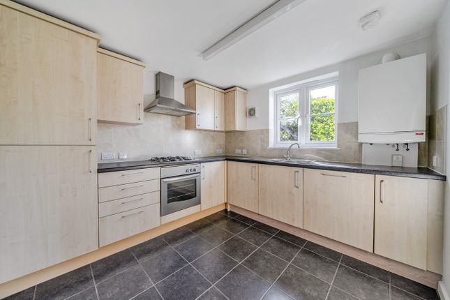 1 Smiths Court, Clifton Road, Shefford photo 3