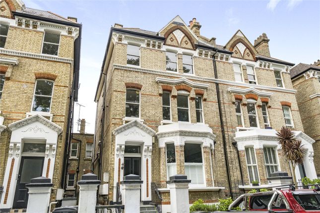 2-bed flat on Flat 4, 8, St. Andrew's Square, Surbiton, £450,000