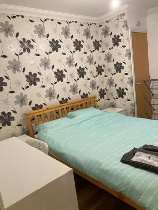 Flat 1, 16 - 17 , THE TRIANGLE, Bournemouth photo 4