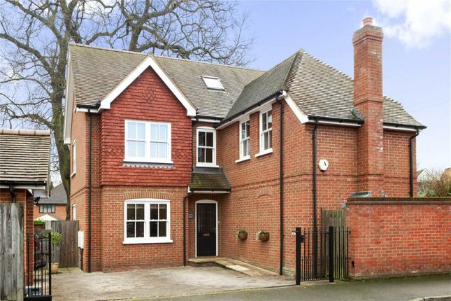 Thumbnail Property to rent in South Road, Weybridge
