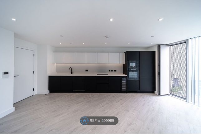Vista River Tower, Trinity Way, Manchester photo 3