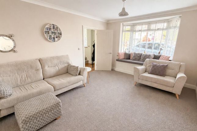 83, Prospect Road, Farnborough photo 2
