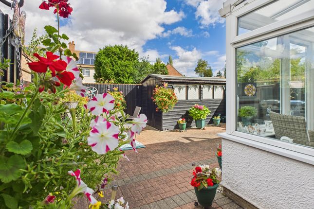 111 Hereward Close, Impington photo 3