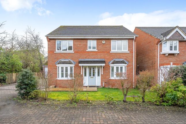 Thumbnail Detached house to rent in Knaphill, Woking
