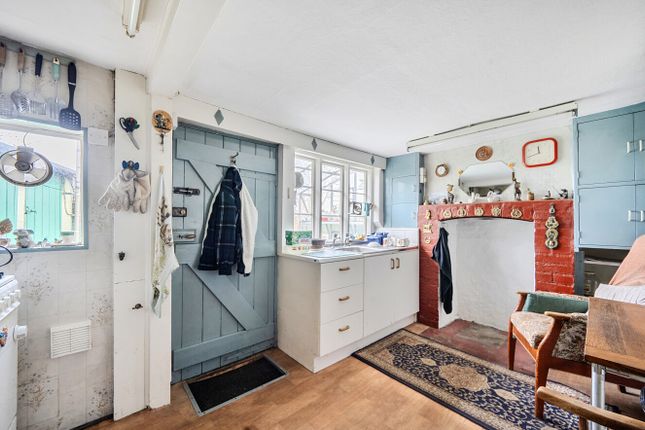 13, Shepherds Hill, Surrey photo 2