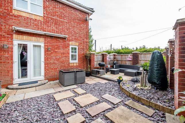 34, Regency Gardens, Chorley photo 4