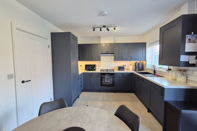 17 Hemlock Road, Coalville photo 2