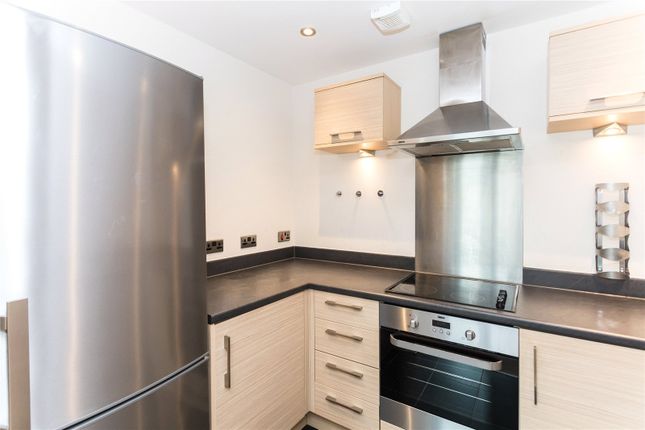 Flat 54, Conrad Court, 2, Needleman Close, London photo 4