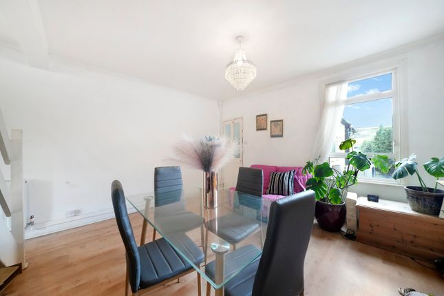 49, Furze Road, Thornton Heath photo 4