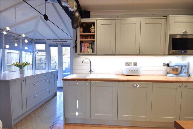 Oak Cottage, 51a, Brighton Road, Surrey photo 4