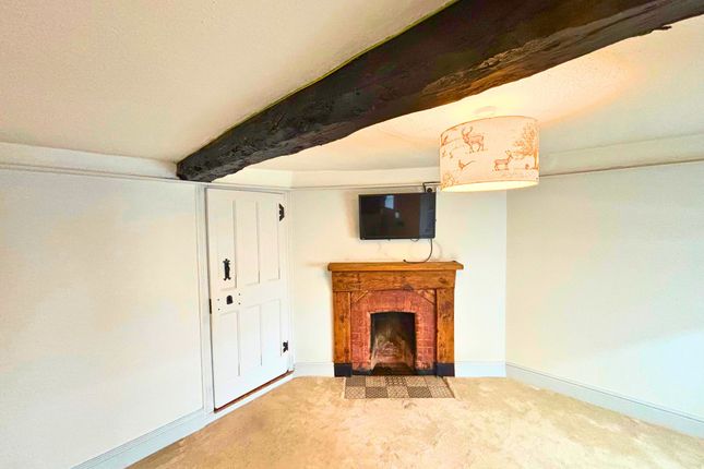 16 Newport Street, Tiverton photo 2
