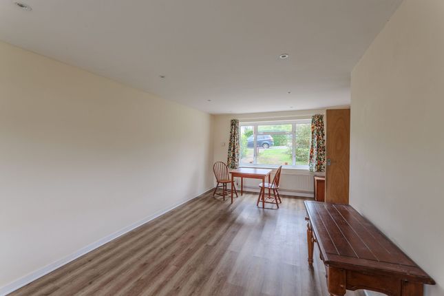 39 Bicester Road, Kidlington photo 3