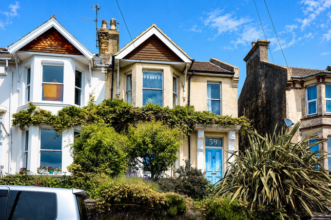 39, Godwin Road, Hastings photo 2