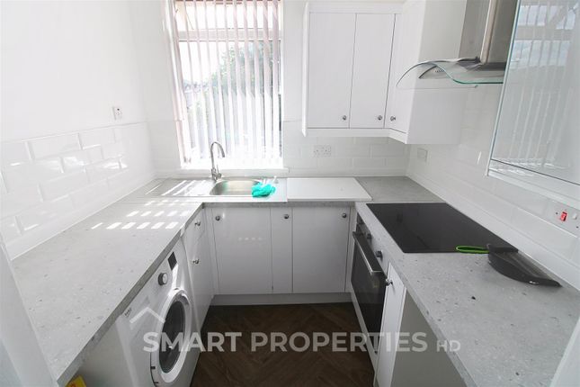 38 oxford house, Swan Lane, Huddersfield photo 3