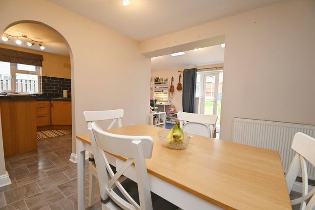 38, Cow Lane, Wakefield photo 5