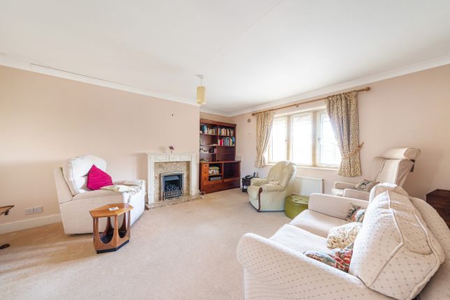 Flat for sale in Hyett Close, Painswick, Stroud