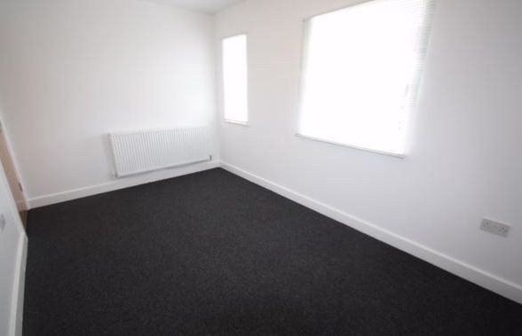 172, Mount Zion Road, Moldgreen, Huddersfield photo 4