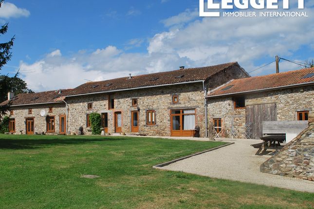 Thumbnail Villa for sale in Peyrat-De-Bellac, Haute-Vienne, Nouvelle-Aquitaine