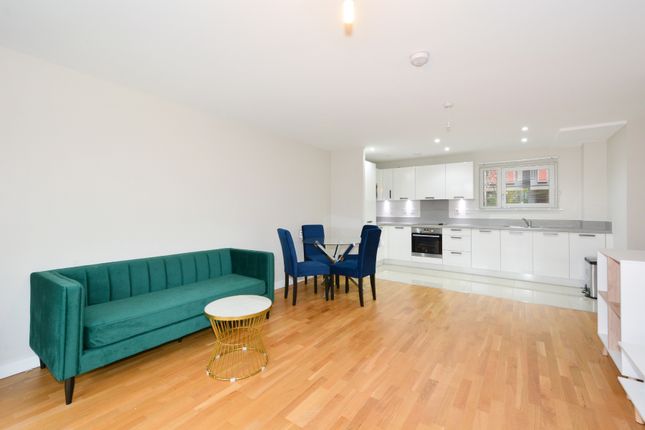Bluebell House, Blondin Way photo 3
