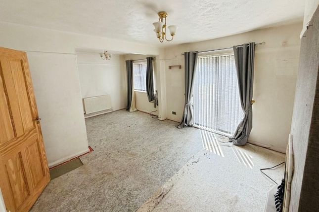 43, Kynaston Drive, Chester photo 4