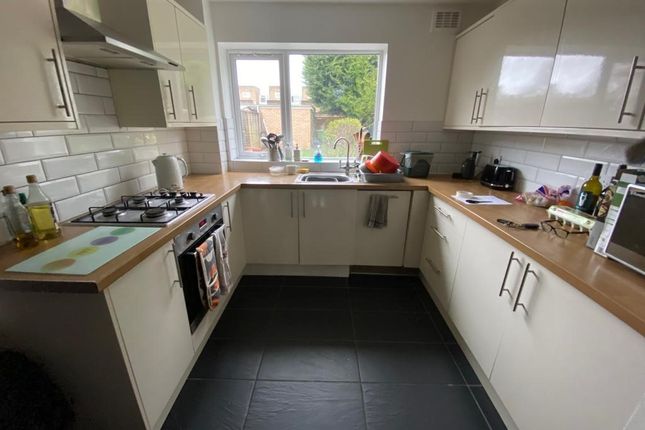 Thumbnail Semi-detached house to rent in St. Davids Close, Leamington Spa