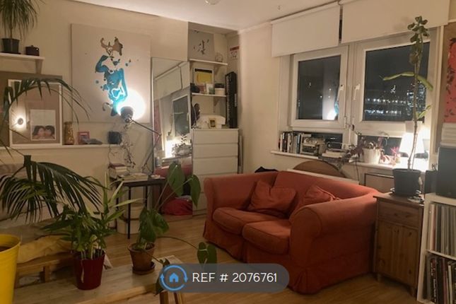 Thumbnail Room to rent in Donegal House, London