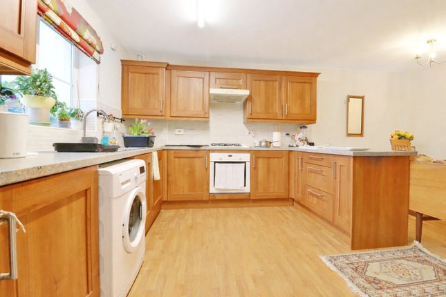 32, Watkins Way, Devon photo 4